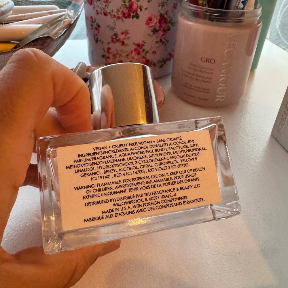 Le Monde Gourmand Fleur Monoi 005 Le Jumbo Eau De Parfum 2.5 fl oz - Picture 4 of 5